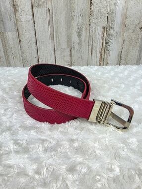 White House Black Market Reversible Snake Embossed Red and Black Belt Size Small